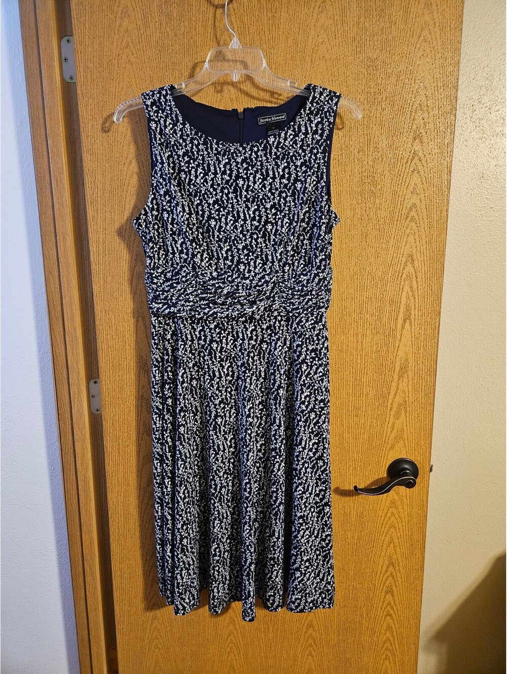 Jessica Howard Midi Dress